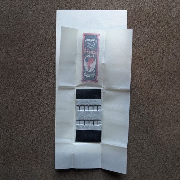 NIP Vintage 🪡🧵 Sewing Needles 🧵🪡 - Picture 3 of 5